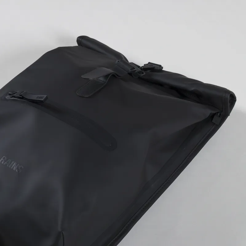 Rains Rolltop Rucksack Black-4