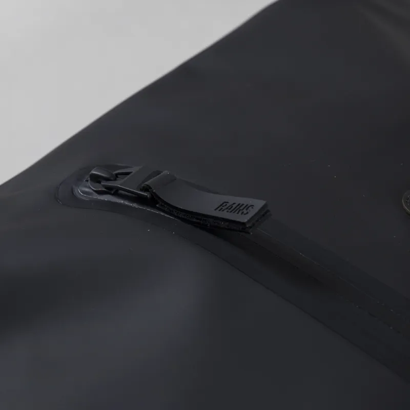 Rains Rolltop Rucksack Black-9