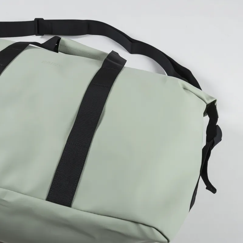 Rains Hilo Weekend Bag Earth-3