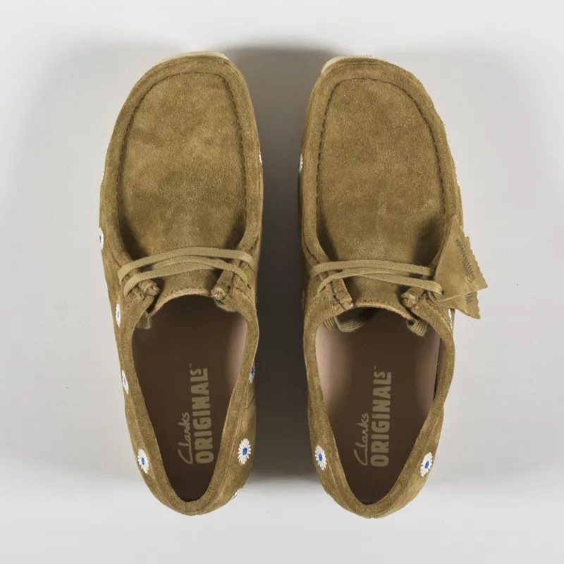 Clarks Originals Wallabee Shoes Dark Olive Embroidery