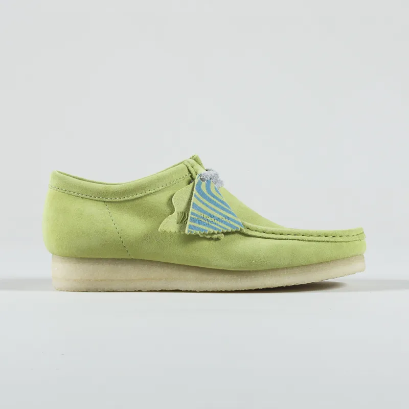 Clarks Originals Wallabee Shoes Pale Lime Suede -2