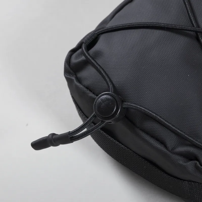 Elliker Kep Crossbody Bag 2L Black-8