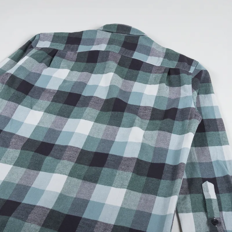 Patagonia Long Sleeve Organic Cotton Midweight Fjord Flannel Shirt Nouveau  Green