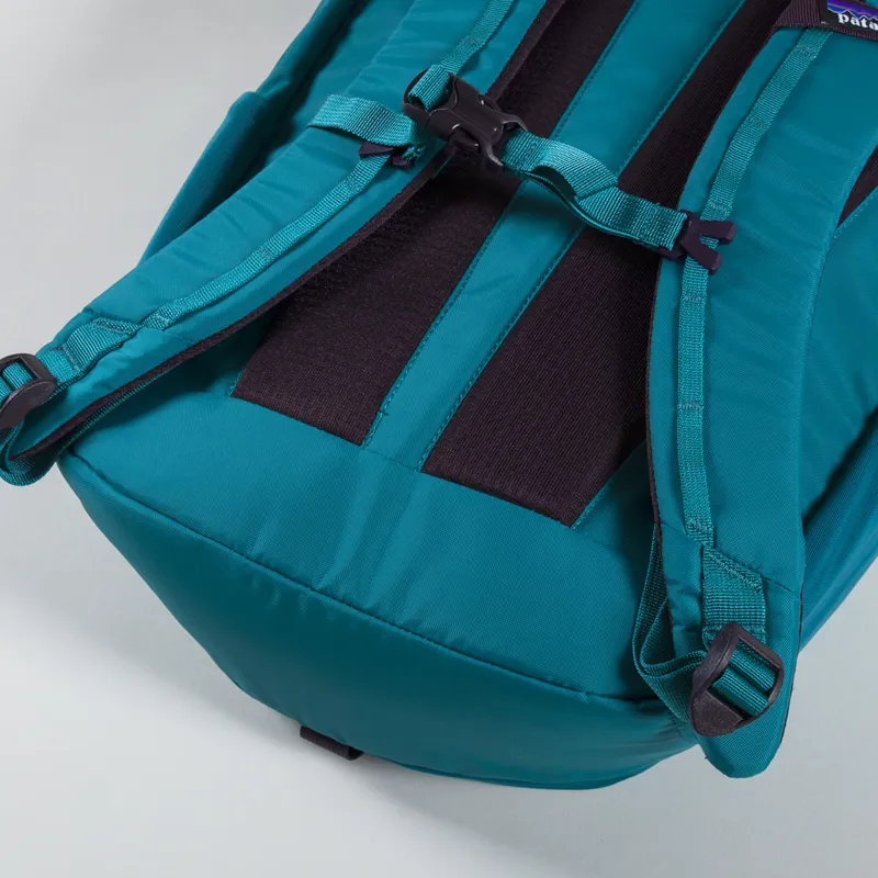 Patagonia Atom Tote Pack 20L Belay Blue-9