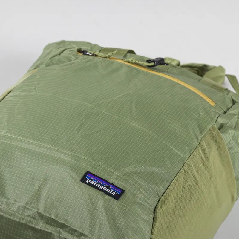Patagonia Recycled Ultralight Black Hole Tote Pack Buckhorn Green