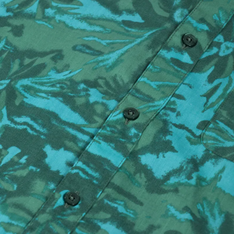 Patagonia Go To Shirt Cliffs And Waves Conifer Green-2