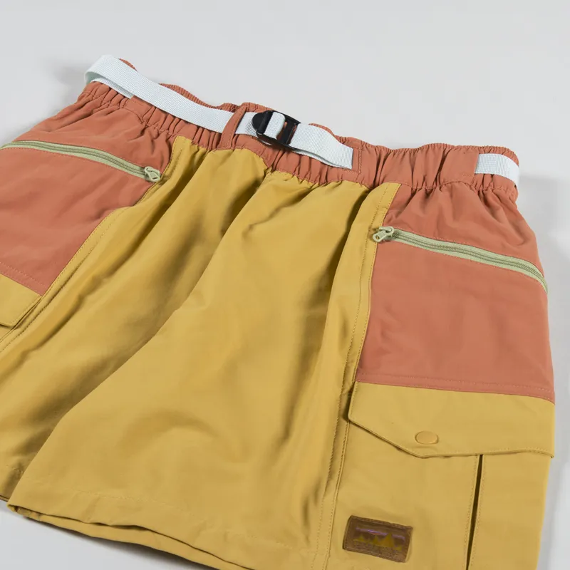 Patagonia Womens Outdoor Everyday Shorts Pufferfish Gold-6