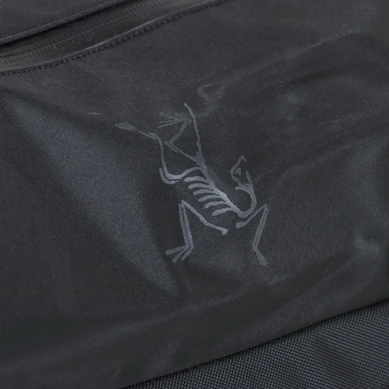 Arc'teryx Arro 22 Backpack Black II-11