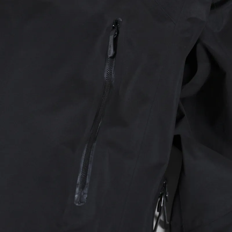 Arc'teryx Beta AR GORE-TEX StormHood Jacket Black-2