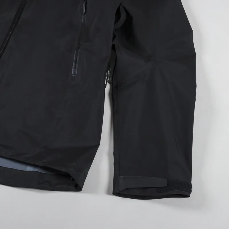 Arc'teryx Beta AR GORE-TEX StormHood Jacket Black-3