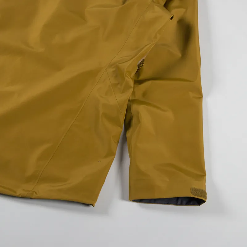 Arc'teryx Beta LT GORE-TEX Jacket Yukon-9