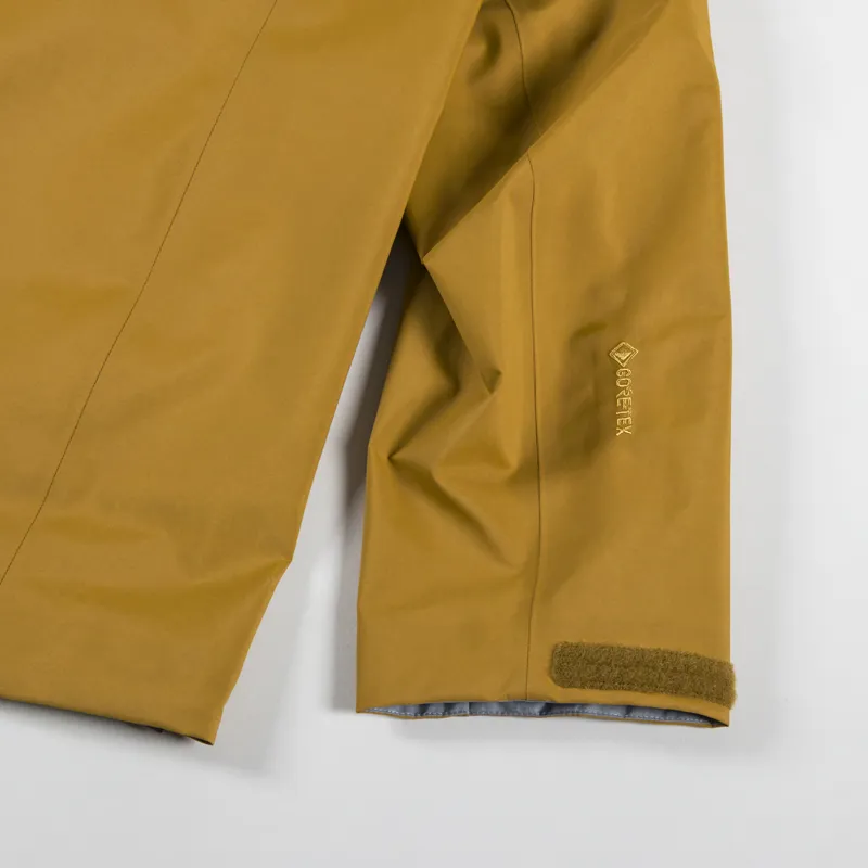 Arc'teryx Womens Beta Jacket Revised Yukon-11