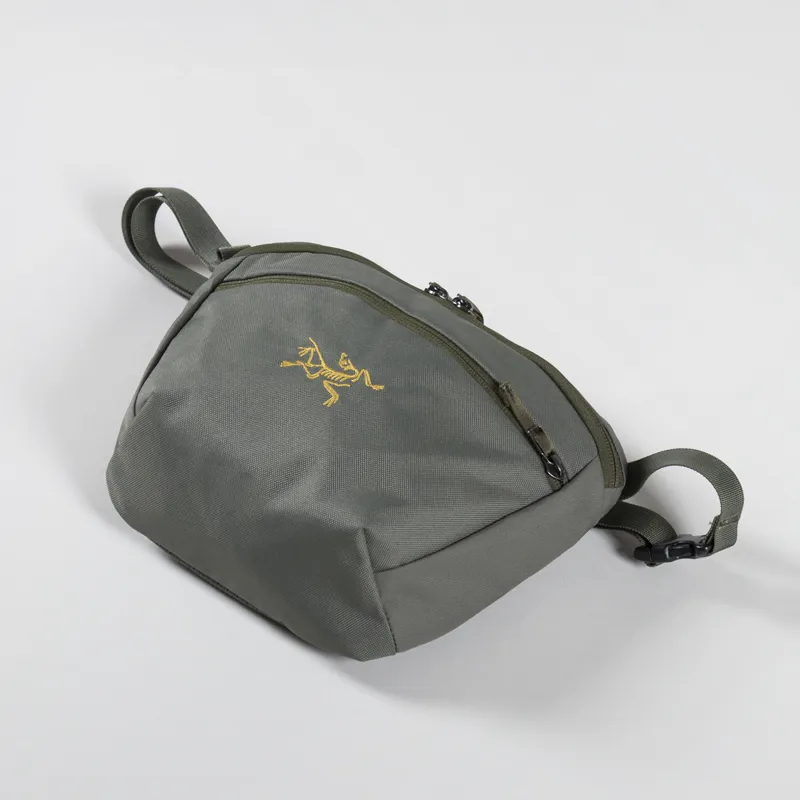 Arc'teryx Mens Mantis 2 Waistpack Bag Forage Green Tatsu Yukon Arc'teryx Mens Mantis 2 Waistpack Bag Forage Green Tatsu Yukon