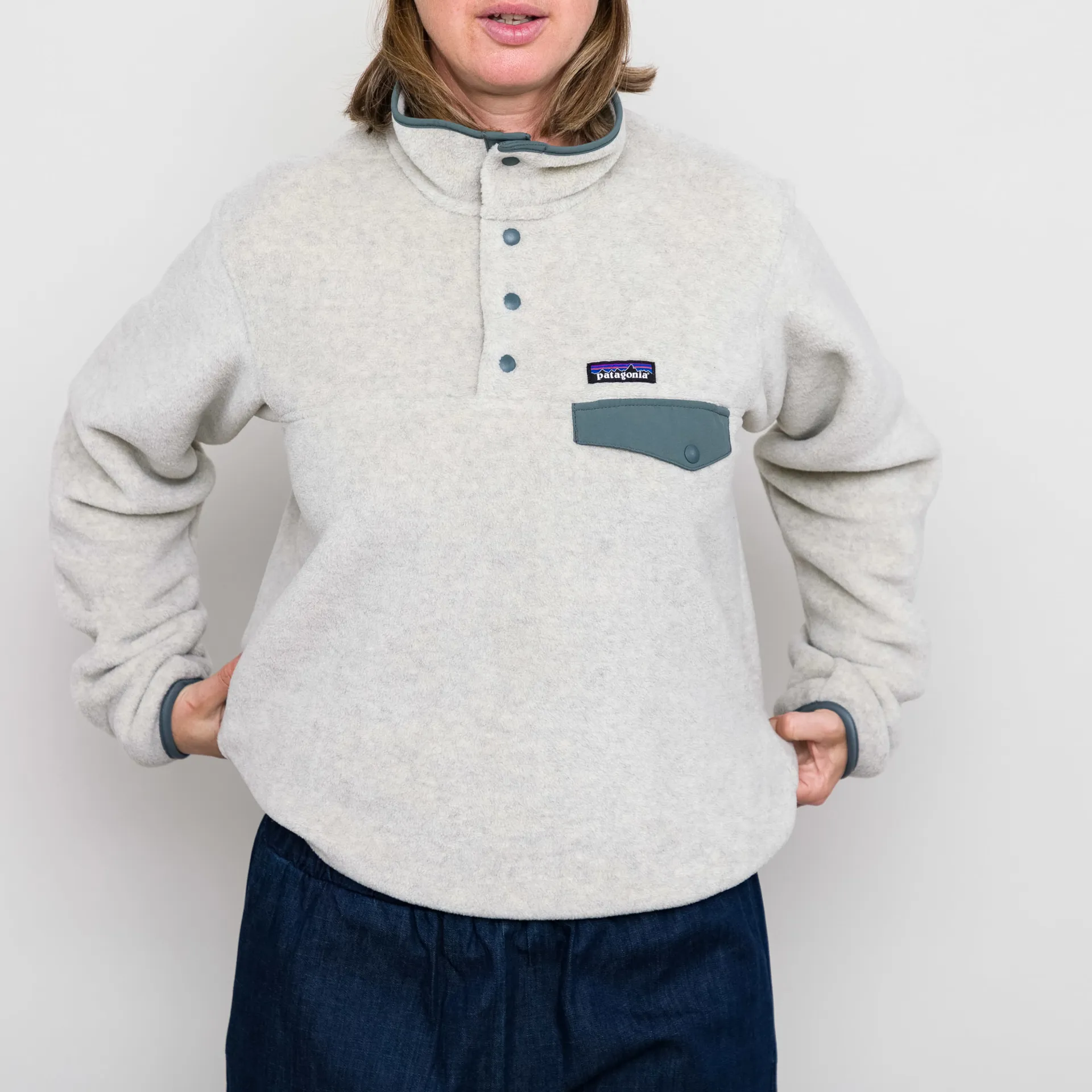 Patagonia Womens Light Synchilla Snap-T Fleece Oatmeal Green