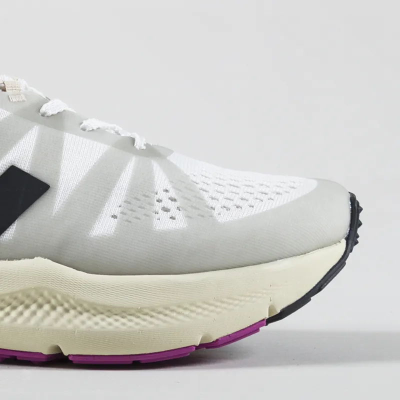 Veja Womens Condor 3 Engineered Mesh Shoe White Black-5