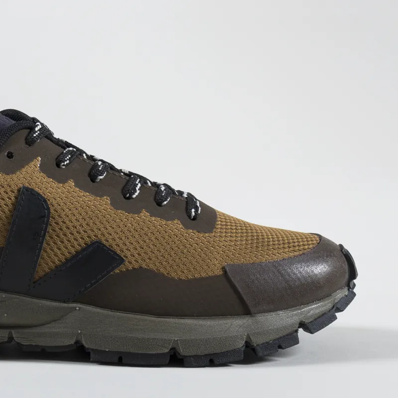 Veja Womens Dekkan Alveomesh Shoes Tent Black Ouro-6