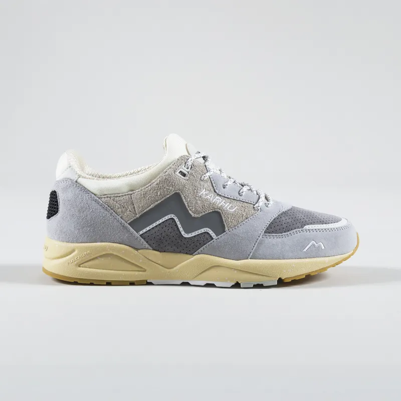 Karhu Aria 95 Shoes Lunar Rock Foggy Dew-2