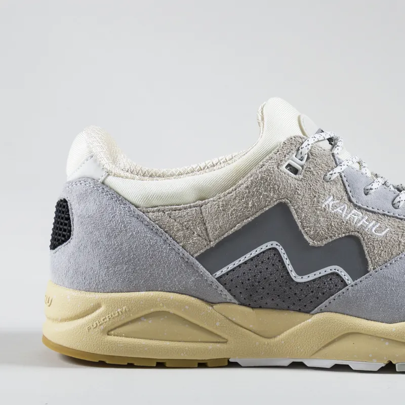Karhu Aria 95 Shoes Lunar Rock Foggy Dew-5