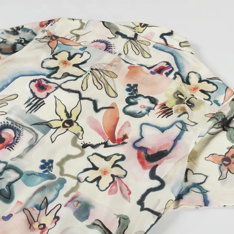 Fred Perry Floral Revere Collar Shirt Silky Peach-2