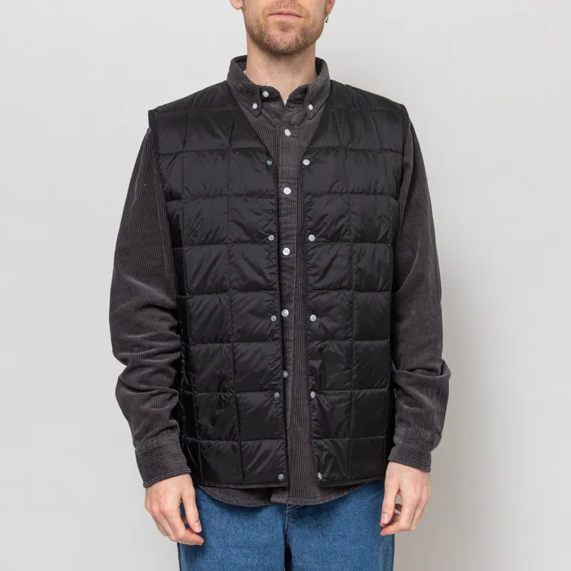 Taion V-Neck Button Down Vest Black