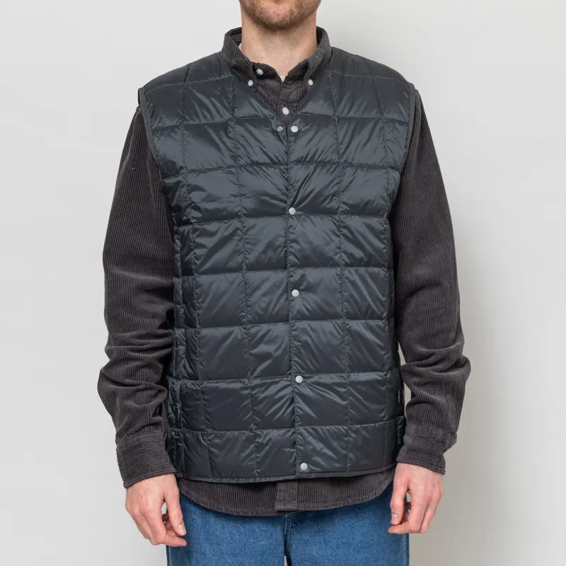 Taion V-Neck Button Down Vest Charcoal-1