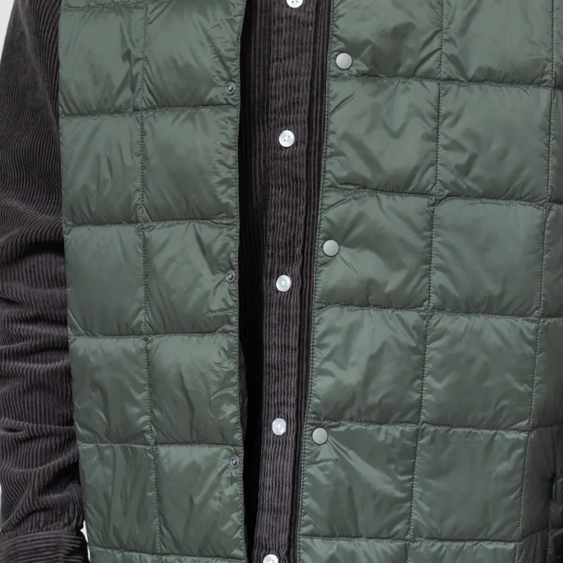 Taion V-Neck Button Down Vest Dark Sage Green-7