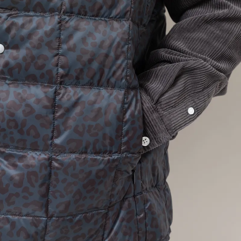 Taion V-Neck Button Down Vest Black Leopard-10