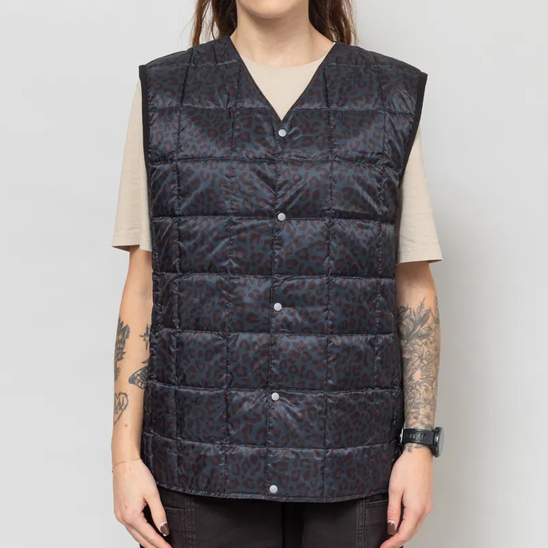 Taion V-Neck Button Down Vest Black Leopard-1