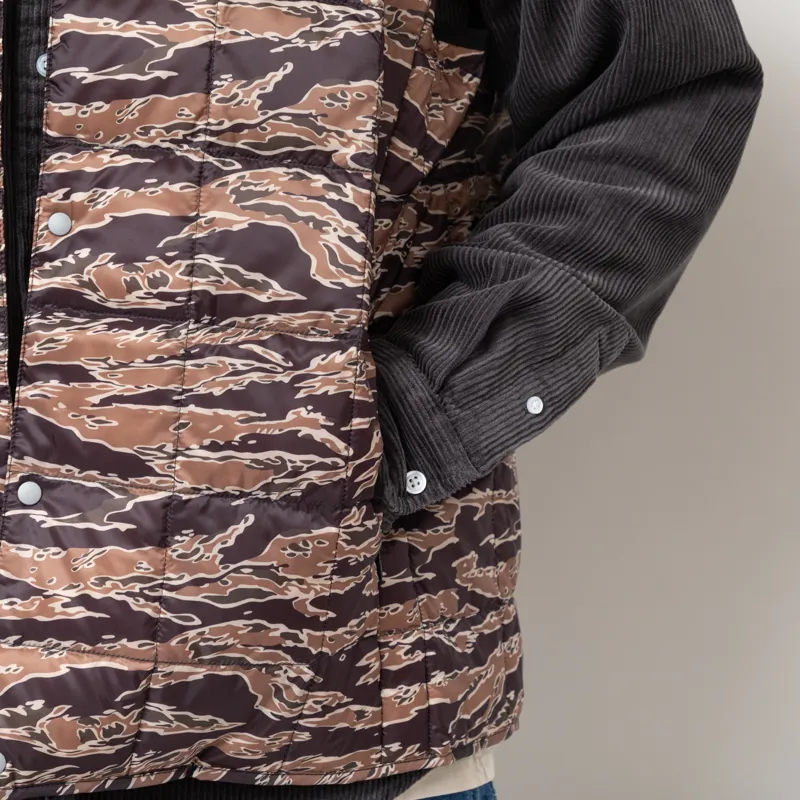 Taion V-Neck Button Down Vest Tiger Camo-8