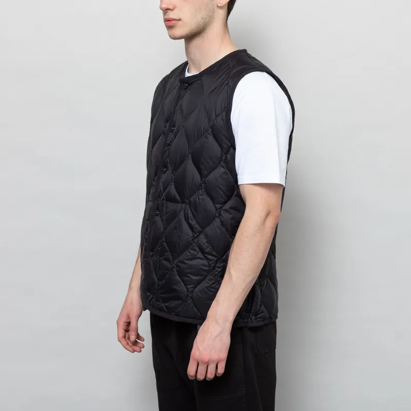 Taion Military Crewneck Down Vest Black-1