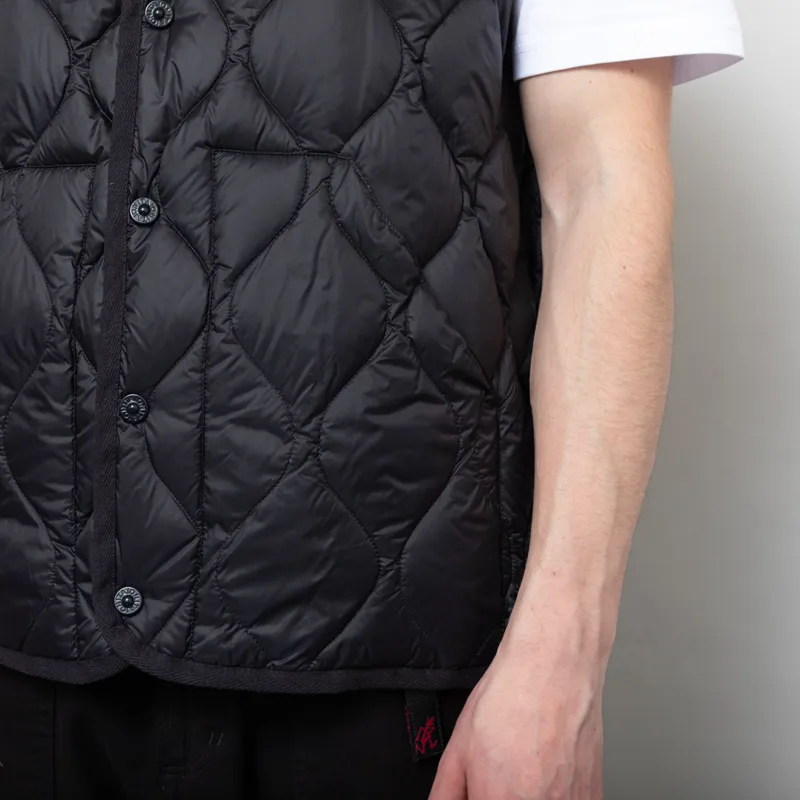 Taion Military Crewneck Down Vest Black-8