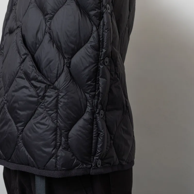 Taion Military Crewneck Down Vest Black-7