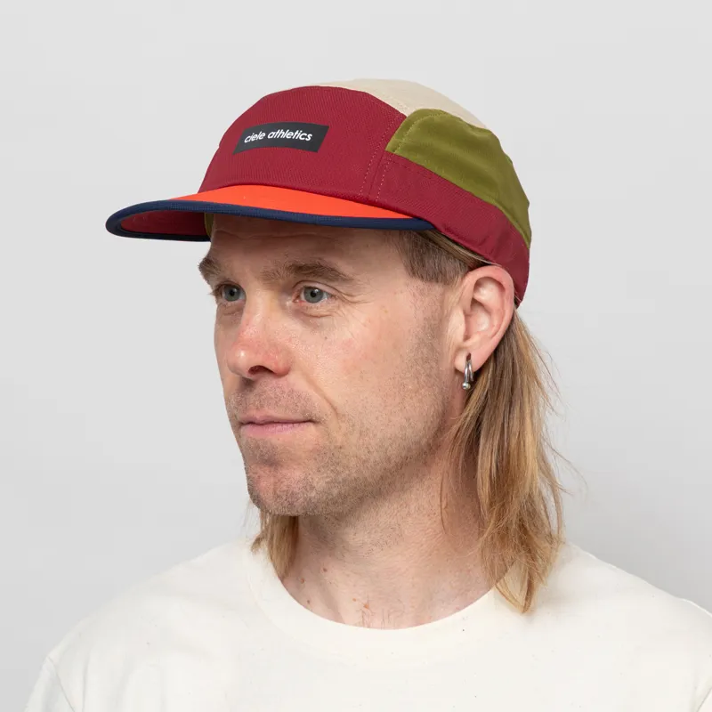 Ciele GOCap Field Iconic Bar Crimson Red Terrain