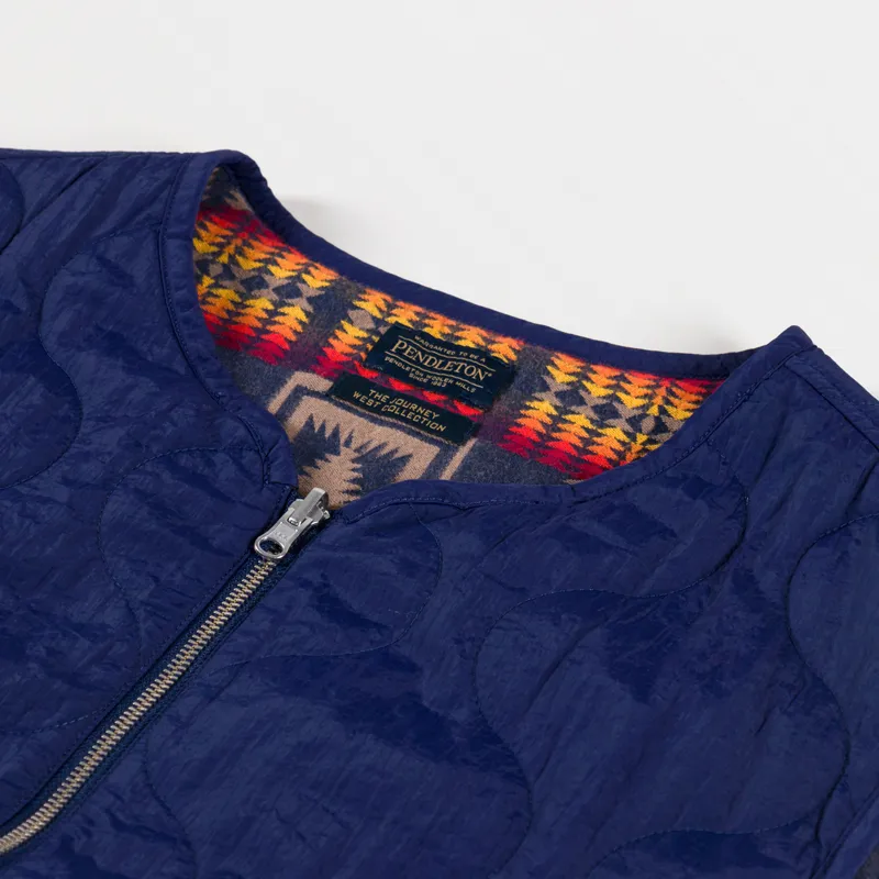Pendleton Reversible Quilted Vest Harding Navy-10