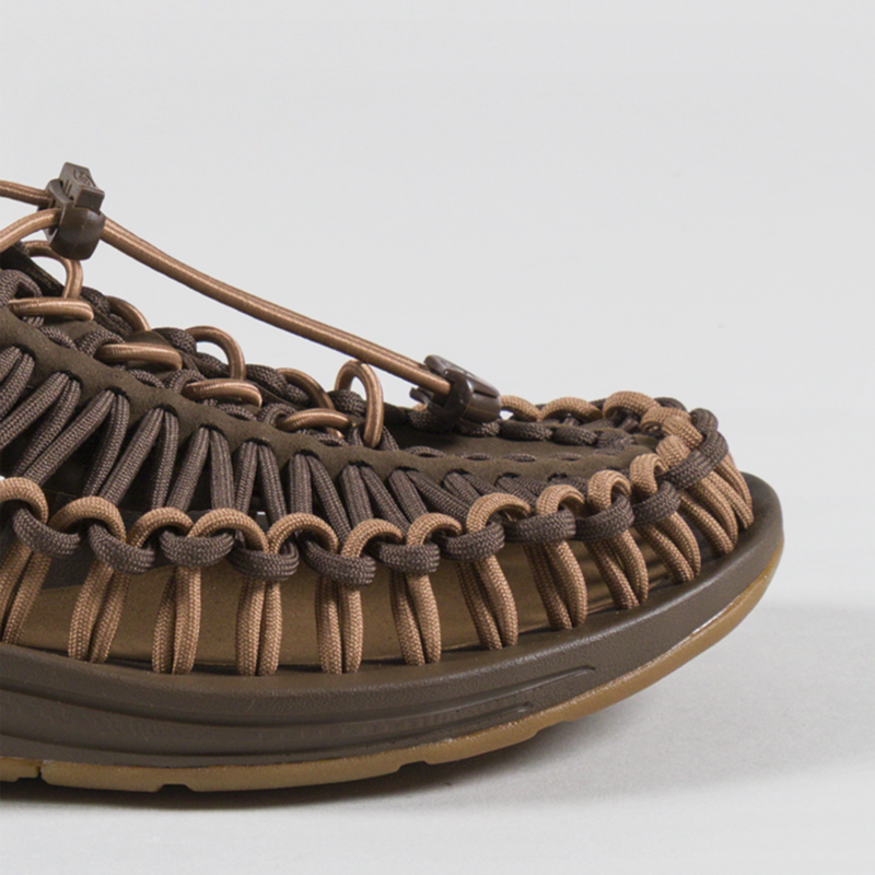 Keen UNEEK Sandals Dark Earth Chipmunk-5