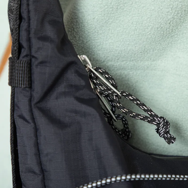 Kintobe Womens Haze Crossbody Jet Black-6