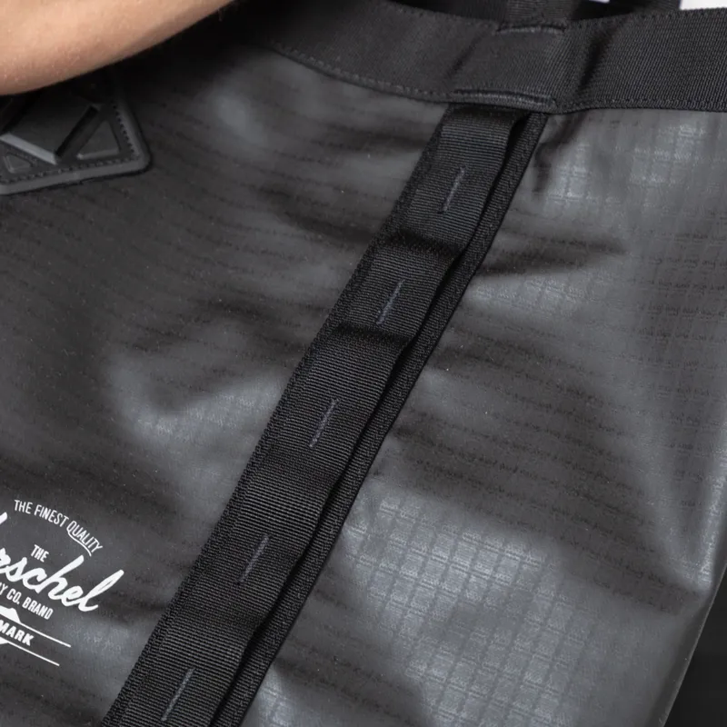 Herschel All Season Gear Tote 63L Black-3