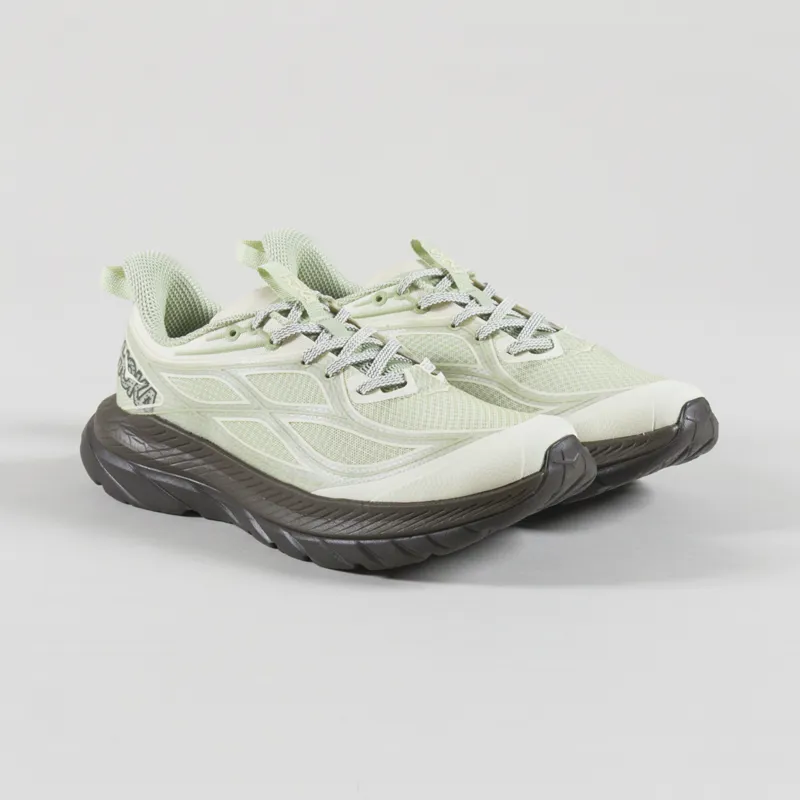 HOKA Mach Remastered Aura Shoes Morning Dew Cliff Grey