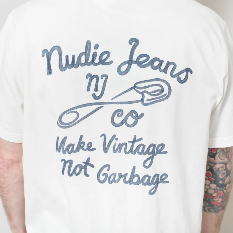 Nudie Jeans Roy T Shirt NJCO Pin Chalk White-4