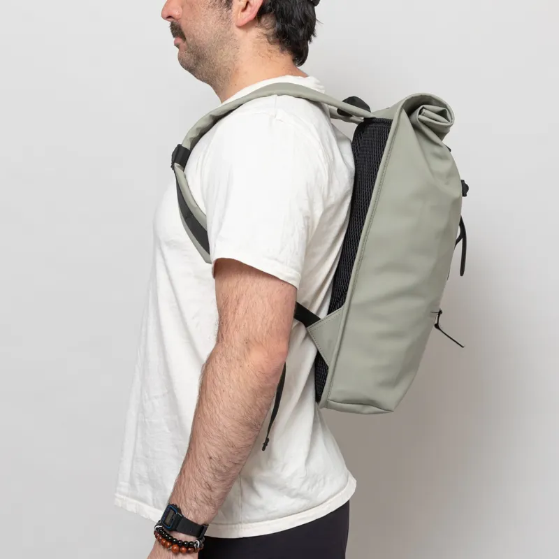 Rains Rolltop Rucksack Drift-2