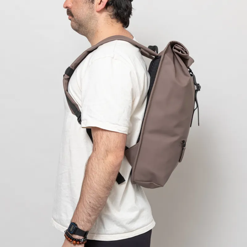 Rains Rolltop Rucksack Shade-5