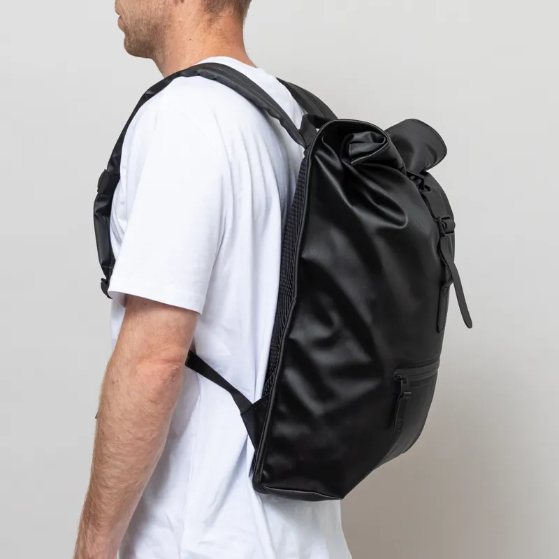 Rains Rolltop Rucksack Black Grain-1