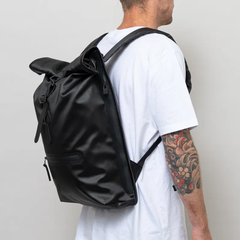 Rains Rolltop Rucksack Black Grain-5
