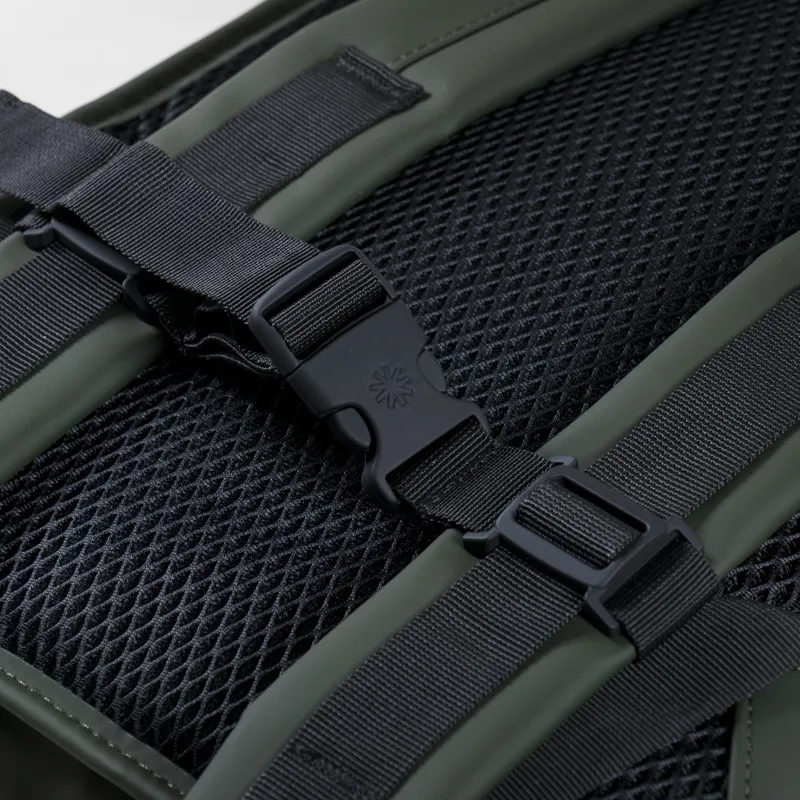 Rains Rolltop Rucksack Green -11