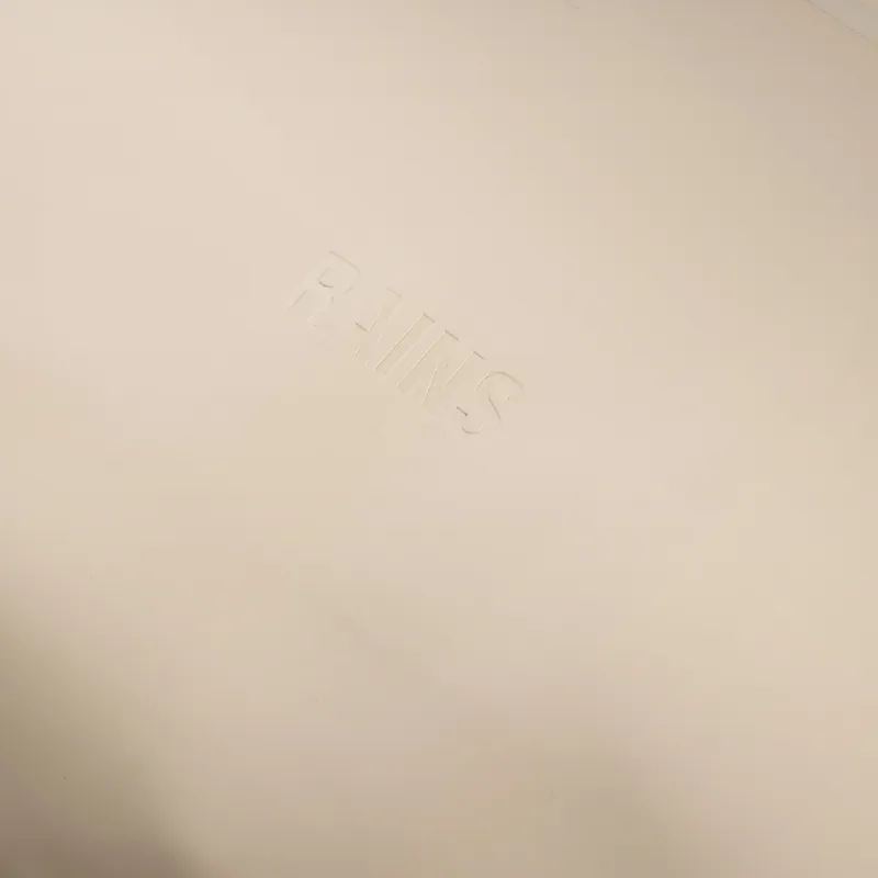 Rains Rolltop Rucksack Sand-9