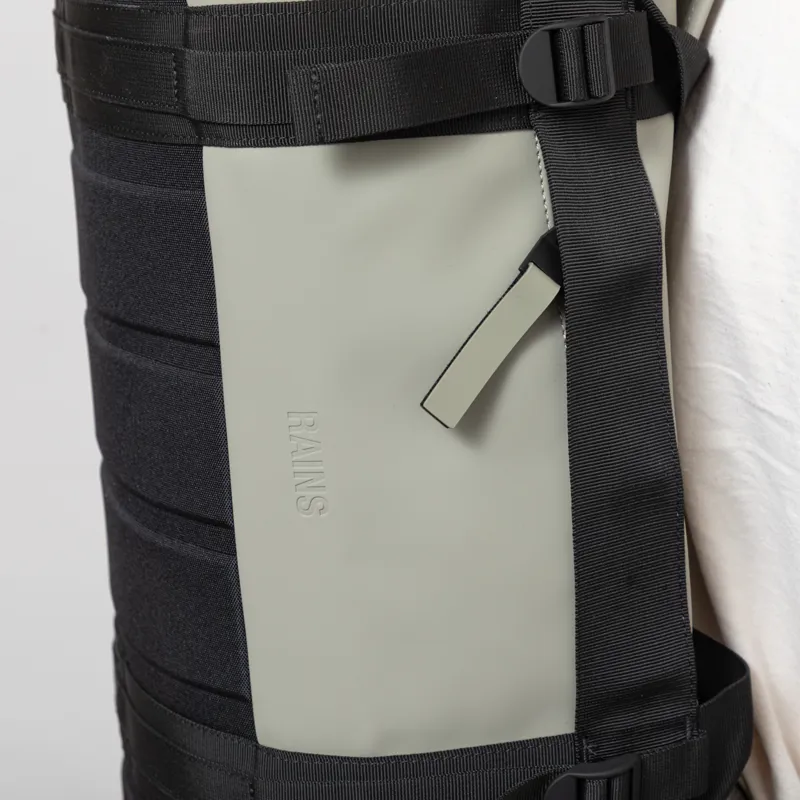 Rains Texel Duffel Bag Small Drift-13