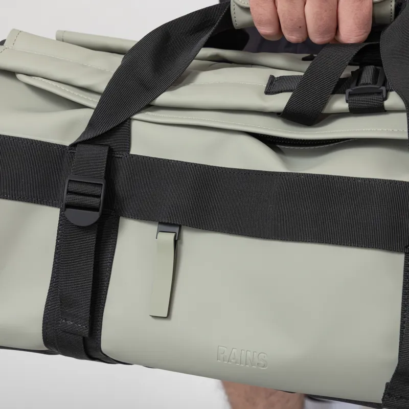 Rains Texel Duffel Bag Small Drift-12