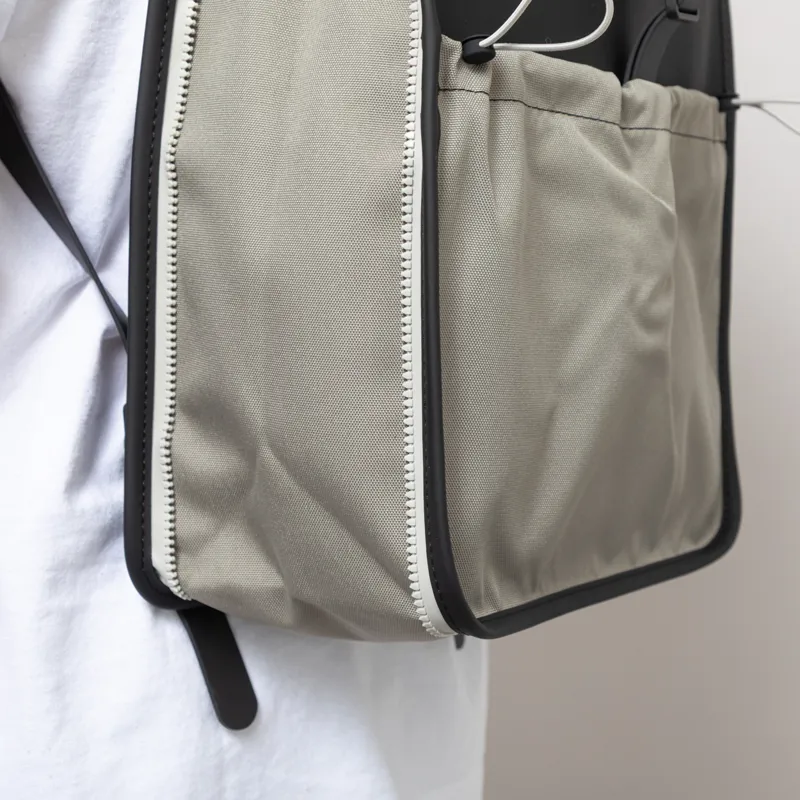 Rains Mix Backpack Black-6