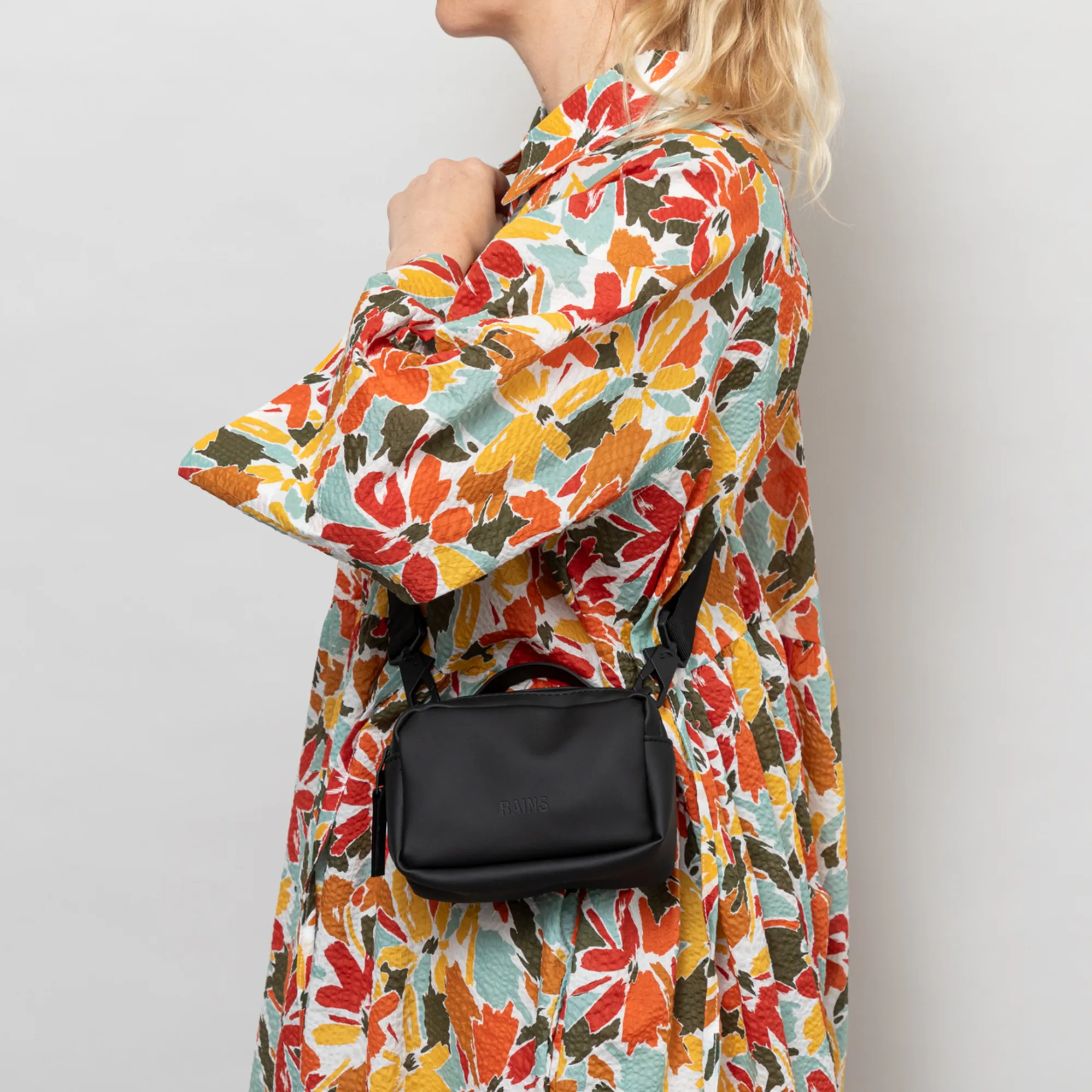 box bag micro rains by Box Bag Micro is the smaller version of Box Bag Rains Box Bag Micro In