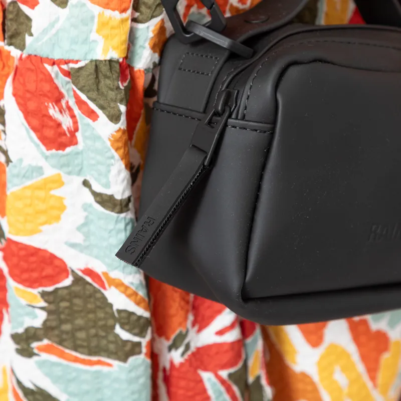 Rains Womens Box Bag Micro Black-5